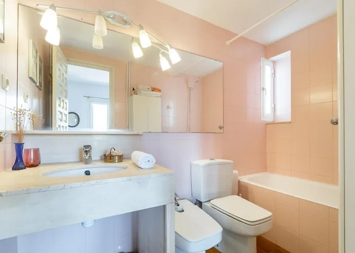 Paola: Preciosa Casa Pareada Con Piscina *