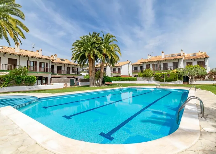 Paola: Preciosa Casa Pareada Con Piscina Appartement Sitges